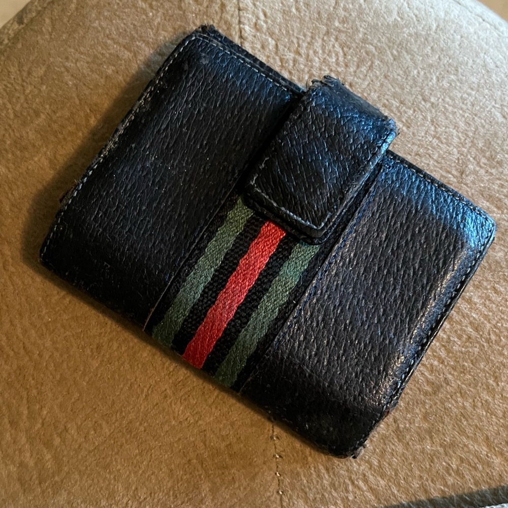 Vintage Gucci Small Black Leather Wallet